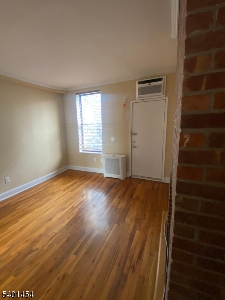 Jersey City, NJ 07302,206 Washington St #3B