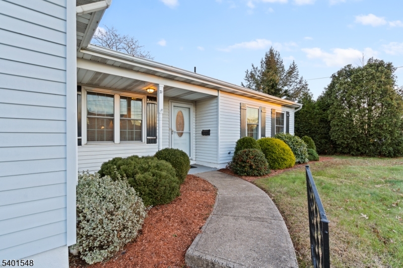 Rahway City, NJ 07065,71 Dukes Rd