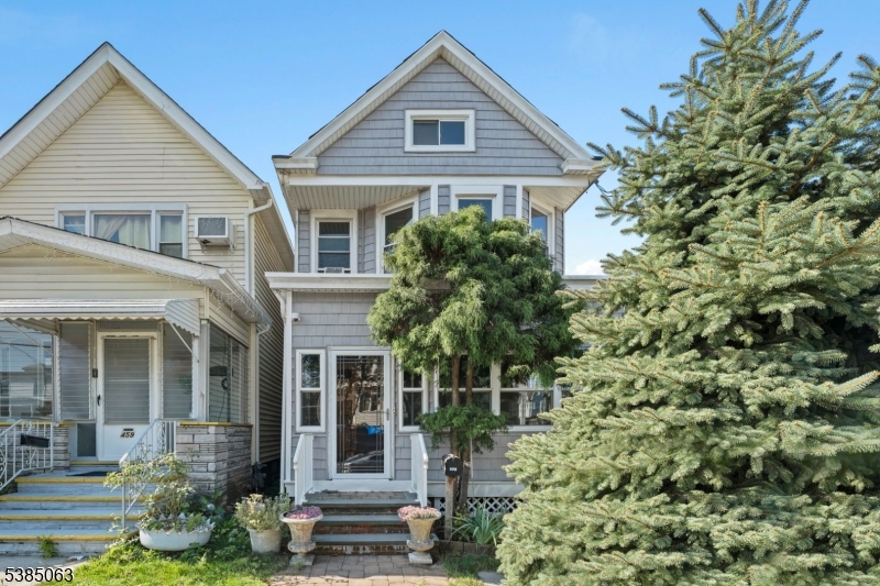 461 Lawrie St, Perth Amboy City, NJ 08861