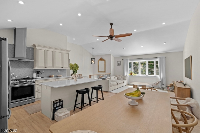 Little Falls Twp., NJ 07424,1 Villa Rd