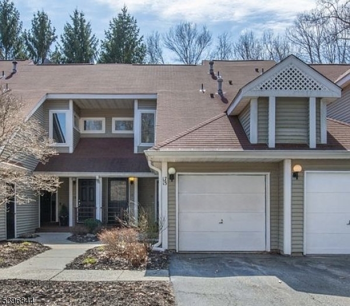 Jefferson Twp., NJ 07438,15 Schofield Ct