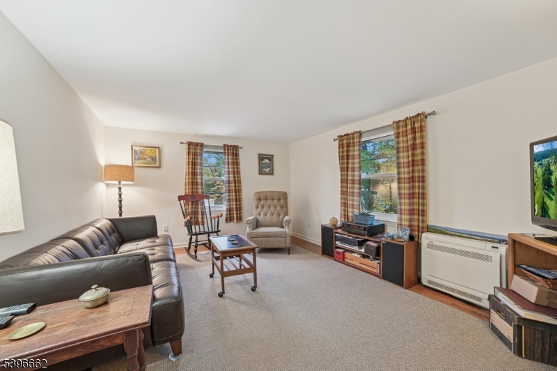 Springfield Twp., NJ 07081,170 Short Hills Ave