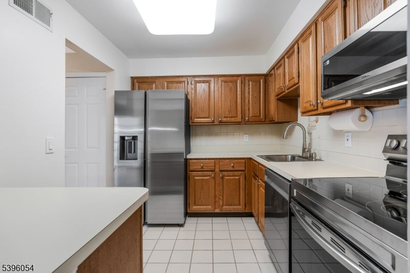 Bernards Twp., NJ 07920,147 Alexandria Way Ondo