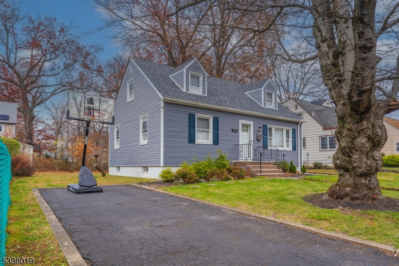 Plainfield City, NJ 07060,1305 Sunnyside Pl #9