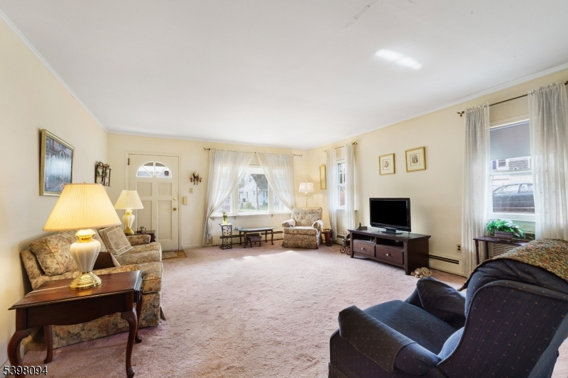 Denville Twp., NJ 07834,57 RICHWOOD PLACE