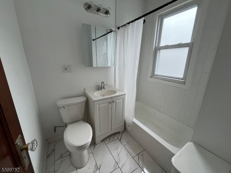 Bloomfield Twp., NJ 07003,202 N 17Th St #1