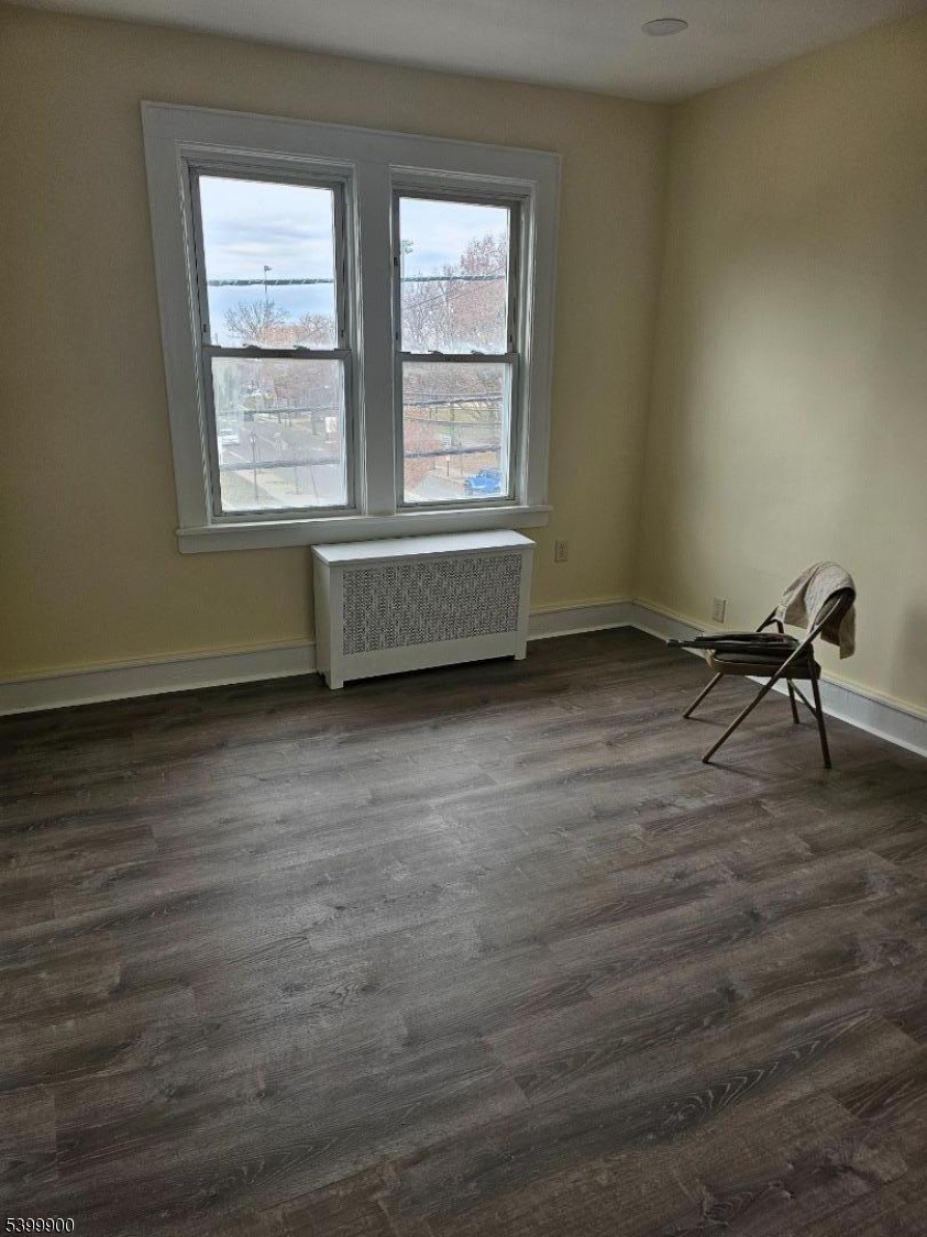 Garfield City, NJ 07026,88 Elizabeth St #2