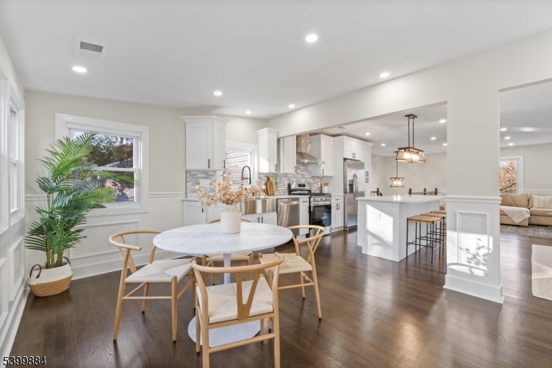 Morris Twp., NJ 07960,9 Dorothy Dr