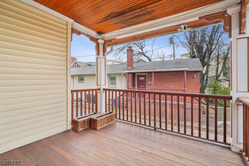 Montclair Twp., NJ 07042,44 Elm St #2