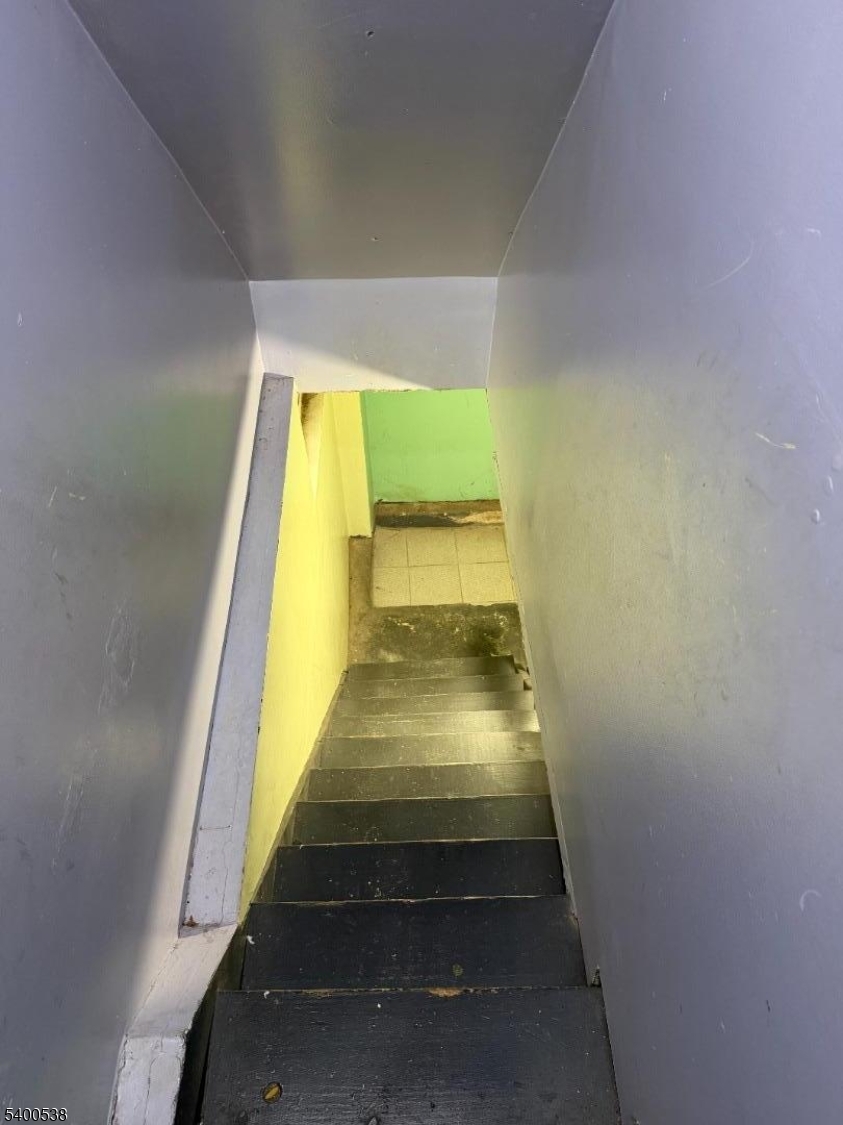 Elizabeth City, NJ 07206,209 Inslee Pl