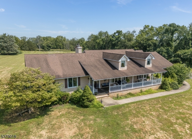 80 Deer Hill Rd, Tewksbury Twp., NJ 08833