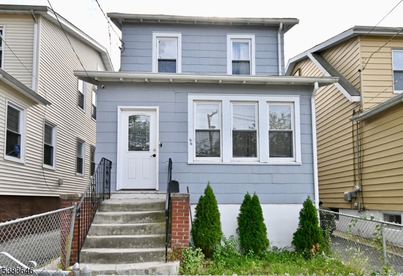 66 Rutgers St, Irvington Twp., NJ 07111