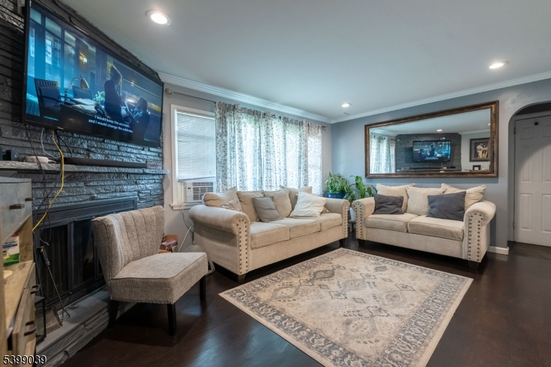 Rahway City, NJ 07065,102 Jefferson