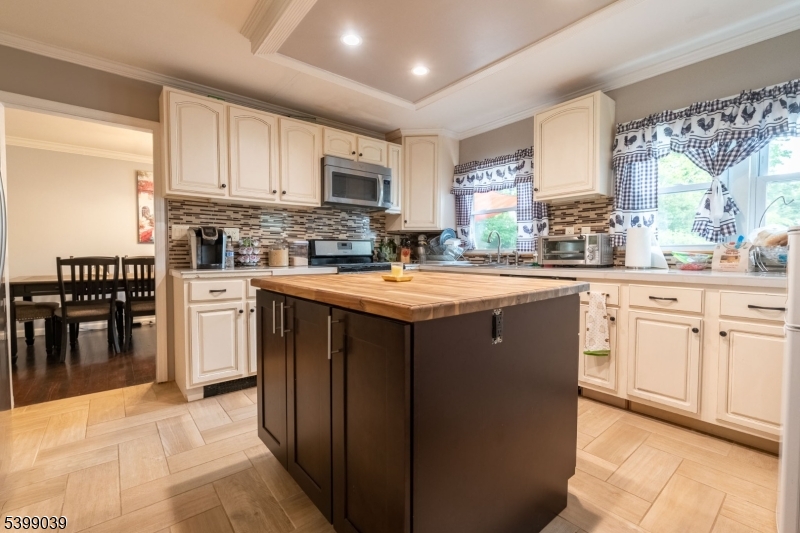 Rahway City, NJ 07065,102 Jefferson