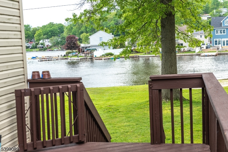 32 Mcnabb Rd, Jefferson Twp., NJ 07849