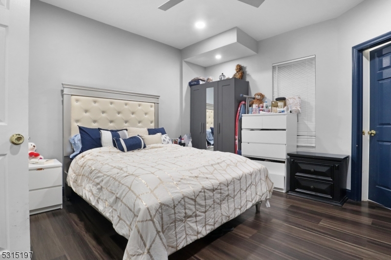 Elizabeth City, NJ 07201,737 Jackson Ave #2