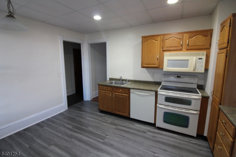 Flemington Boro, NJ 08822,16 Main Street #16LF