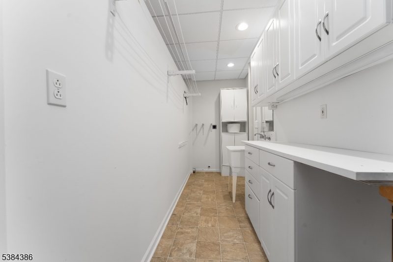 Washington Twp., NJ 07882,81 Pinehurst Dr