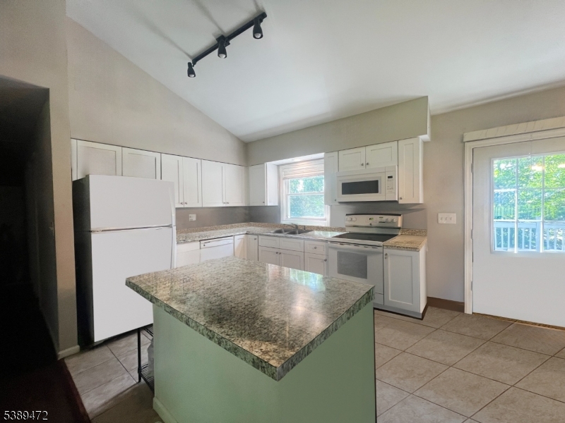 Hamburg Boro, NJ 07419,54 Summit Rd