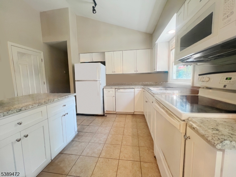 Hamburg Boro, NJ 07419,54 Summit Rd