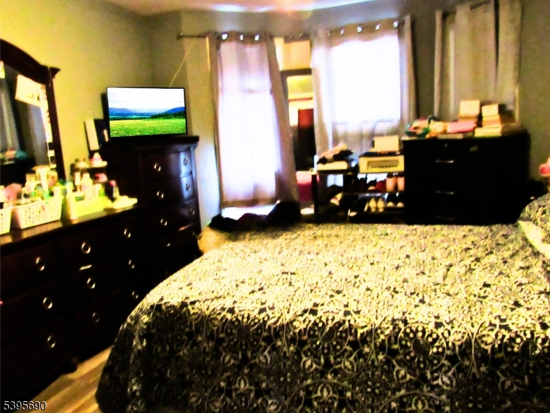 Newark City, NJ 07108,792 S 15Th St