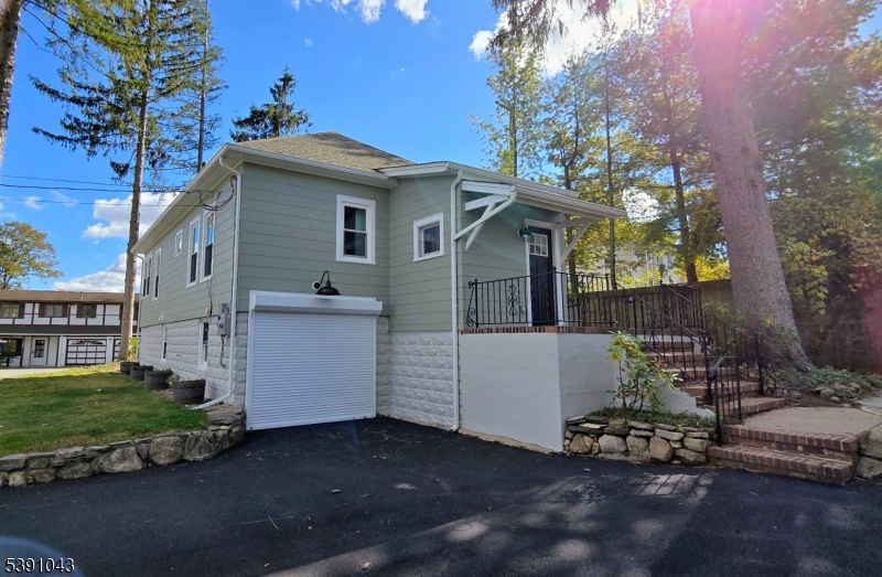 Mount Arlington Boro, NJ 07856,100 N Bertrand Rd