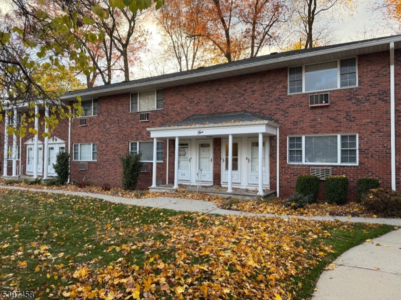 511 Washington Dr, Ramsey Boro, NJ 07446