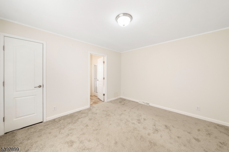 Lodi Boro, NJ 07644,225 Albert St