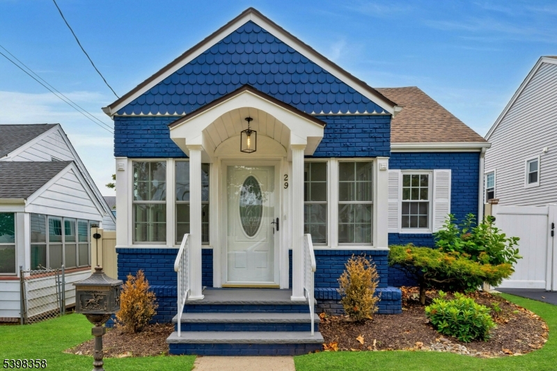 Belleville Twp., NJ 07109,29 Sunset Ave