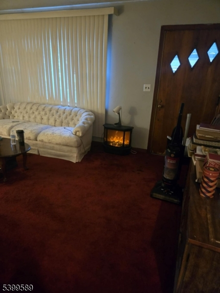 Roselle Boro, NJ 07203,502 Drake Ave