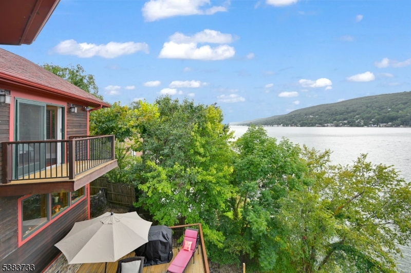 Greenwood Lake, NJ 10925,10 Van Orden Ln
