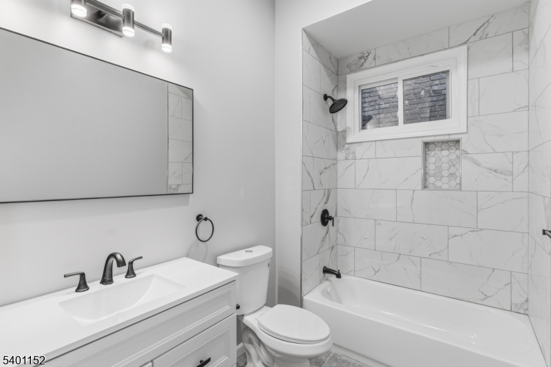 Newark City, NJ 07103,327 S Orange Ave