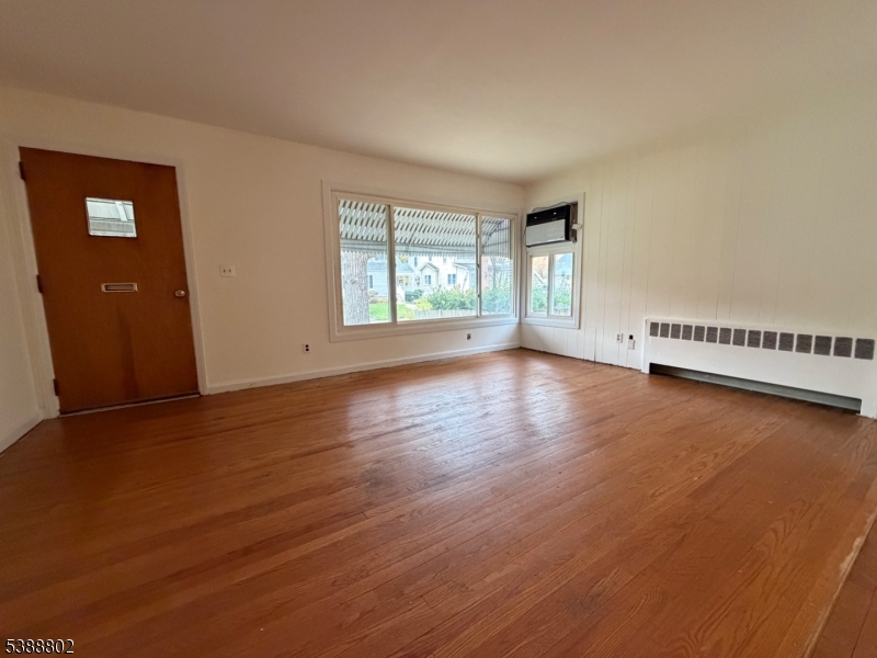 Westwood Boro, NJ 07675,50 Beech St