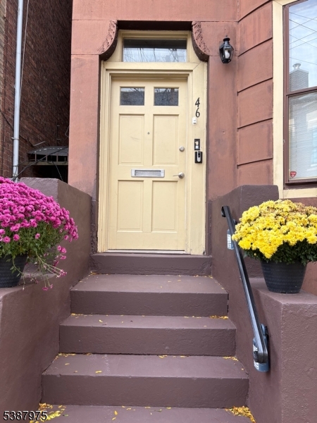 46 James St #2, Newark City, NJ 07102