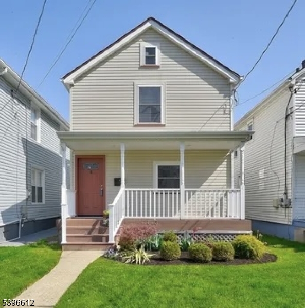 443 Downer St, Westfield Town, NJ 07090