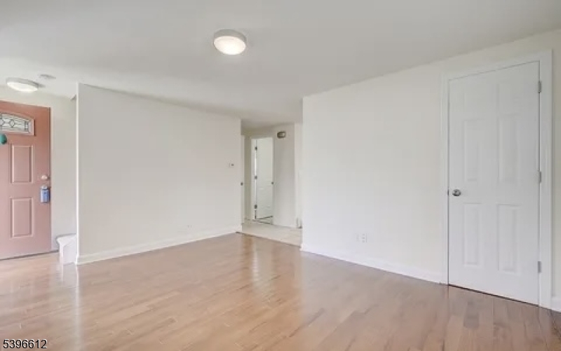 Westfield Town, NJ 07090,443 Downer St