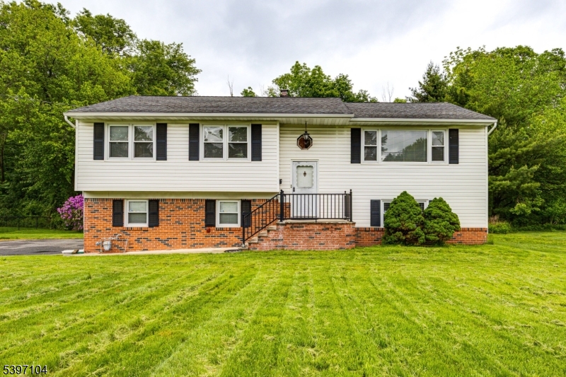 27 Homer St, Parsippany-troy Hills Twp., NJ 07054
