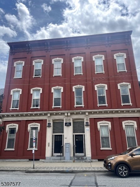 518 S Main St #6, Phillipsburg Town, NJ 08865