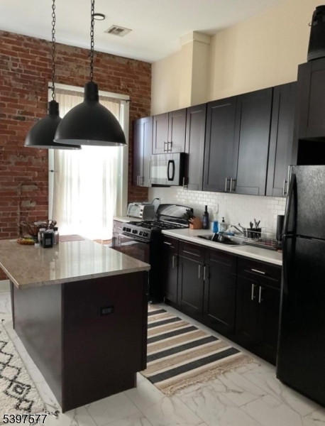 Phillipsburg Town, NJ 08865,518 S Main St #6