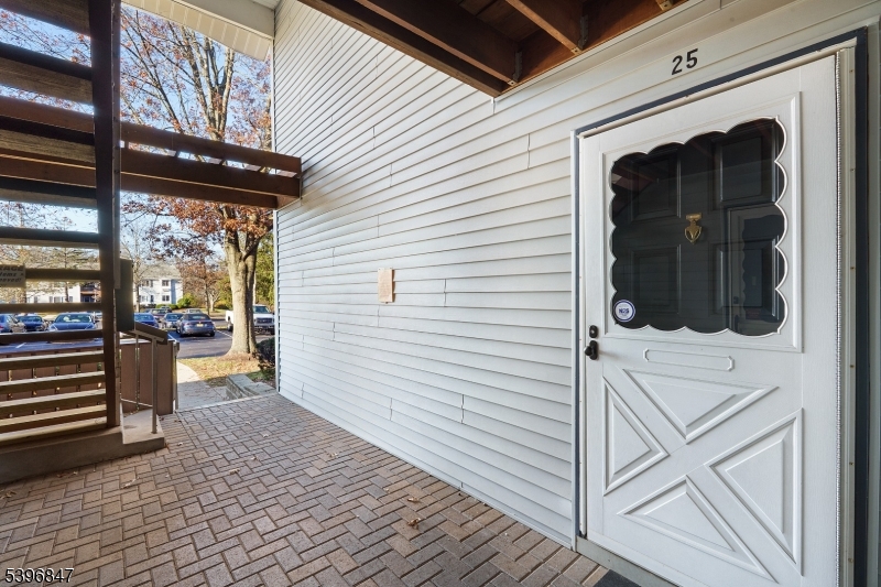 Franklin Twp., NJ 08873,25 Steeplechase Ct #25