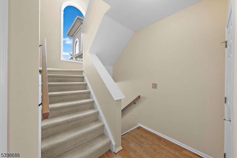 Morristown Town, NJ 07960,2 Twombly Ct