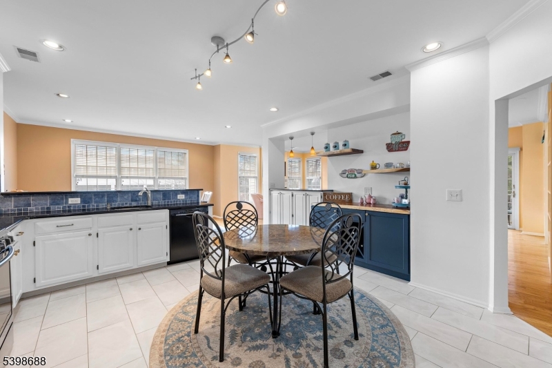 Morristown Town, NJ 07960,2 Twombly Ct