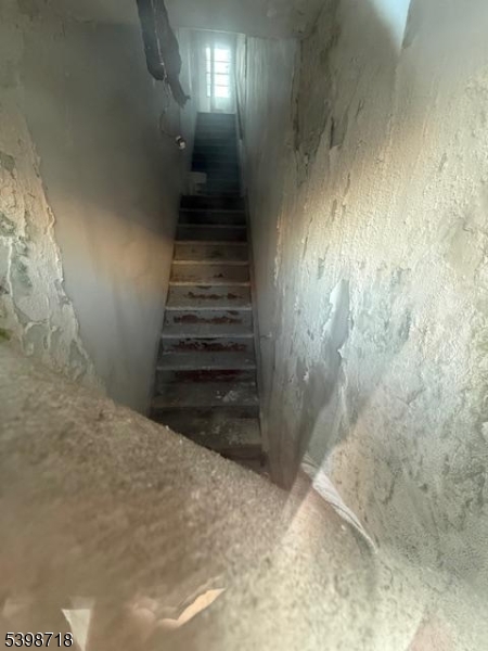 Bloomfield Twp., NJ 07003,606 Bloomfield Ave