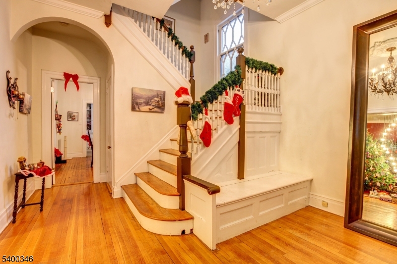 Newark City, NJ 07104,736 Lake St