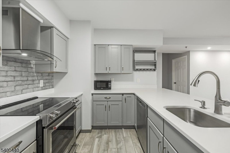 Wayne Twp., NJ 07470,3105 Schindler Ln