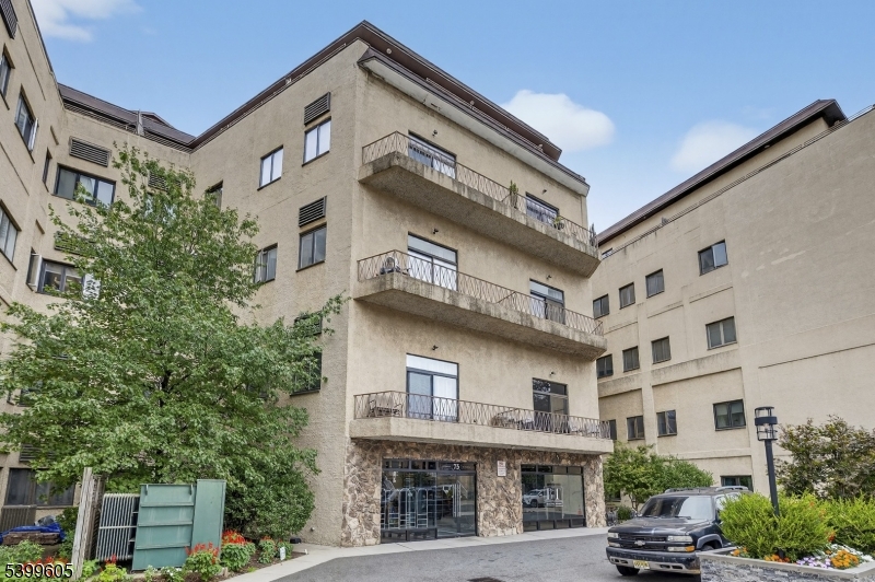 75 Liberty Ave #B-17, Jersey City, NJ 07306