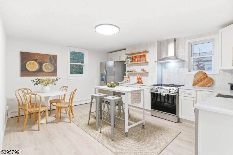 Belleville Twp., NJ 07109,86 Roosevelt Ave