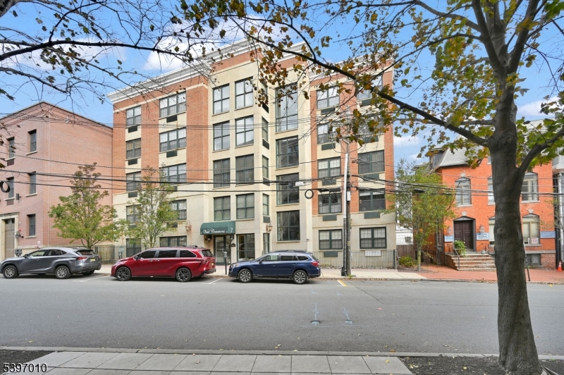 Morristown Town, NJ 07960,7 Prospect St #705