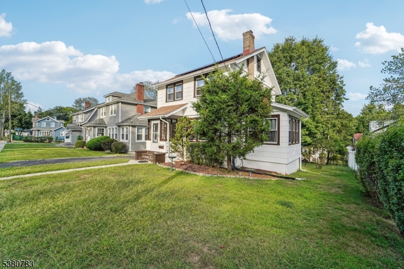 Teaneck Twp., NJ 07666,1485 Gaylord Ter