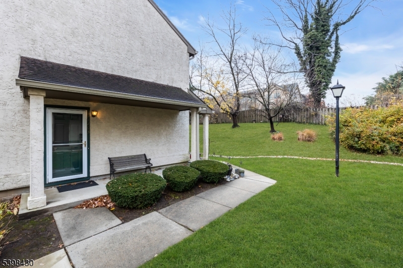 East Brunswick Twp., NJ 08816,1703 Commons At Kingswood Dr